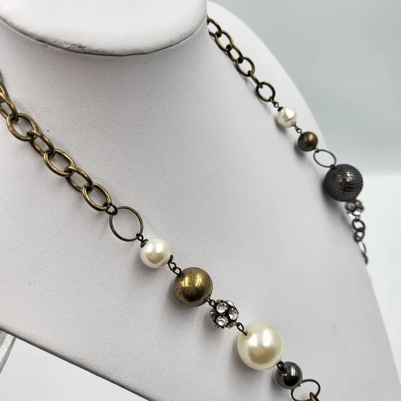 Asymmetrical Gold & Rhinestone Necklace - Picture 6 of 8